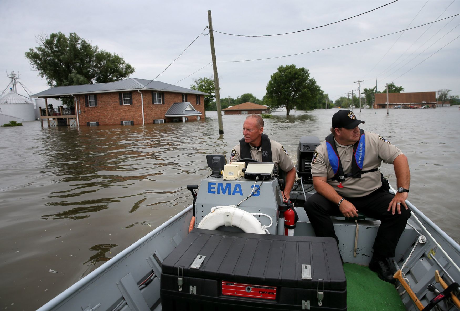 Mississippi River floodwater crests around St. Louis